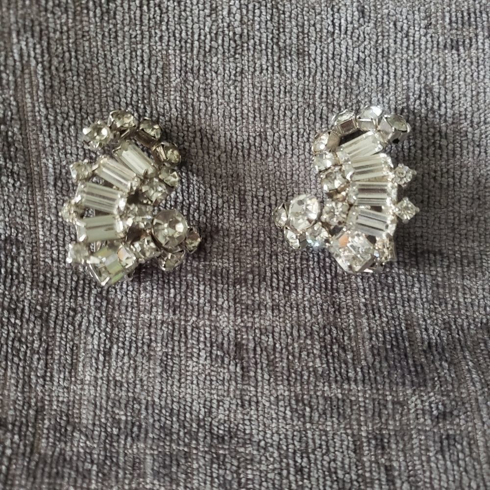 LARGE Breathtaking Kramer Vintage Earrings Stamped